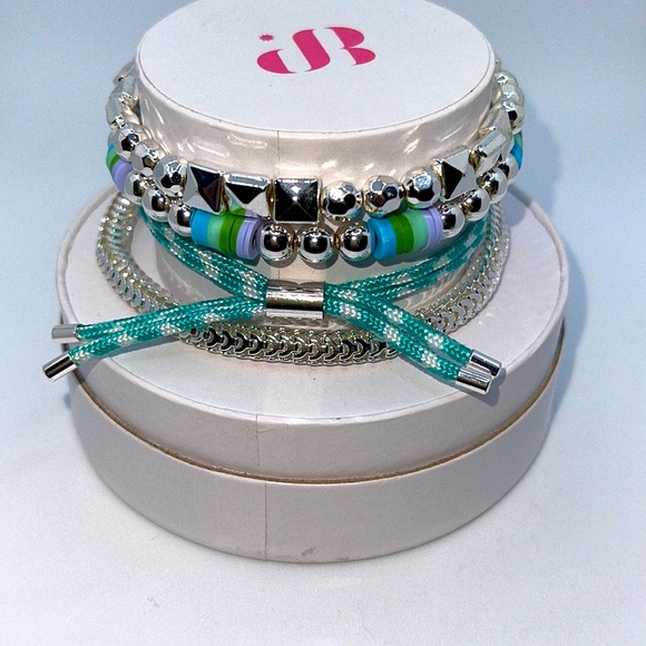 Spring Stacks 2023 - Picture 4 of 4